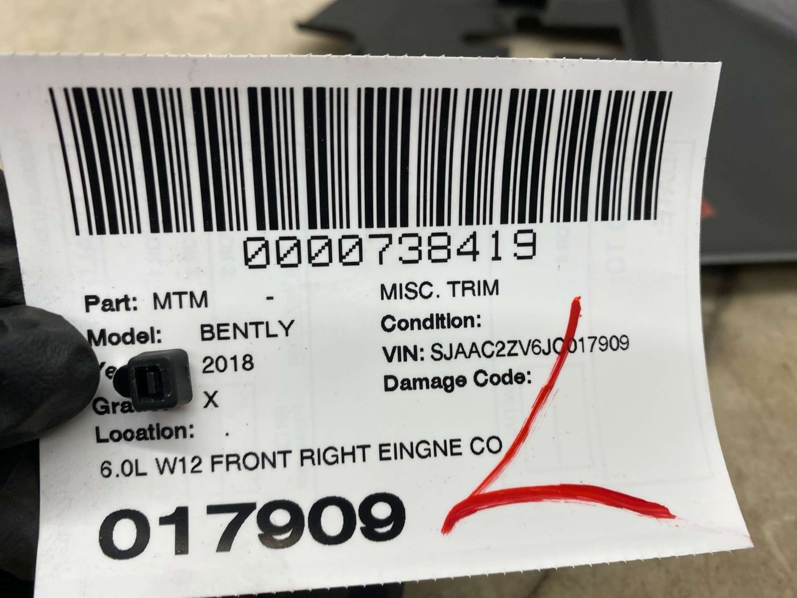 2016-2020 BENTLEY BENTAYGA OEM 6.0L W12 FRONT RIGHT EINGNE TRIM PANEL 36A805984C