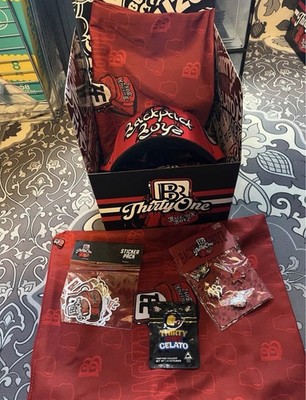 Backpack Boyz Thirty One Red Black White Logo Print Men's Hat Gift Set