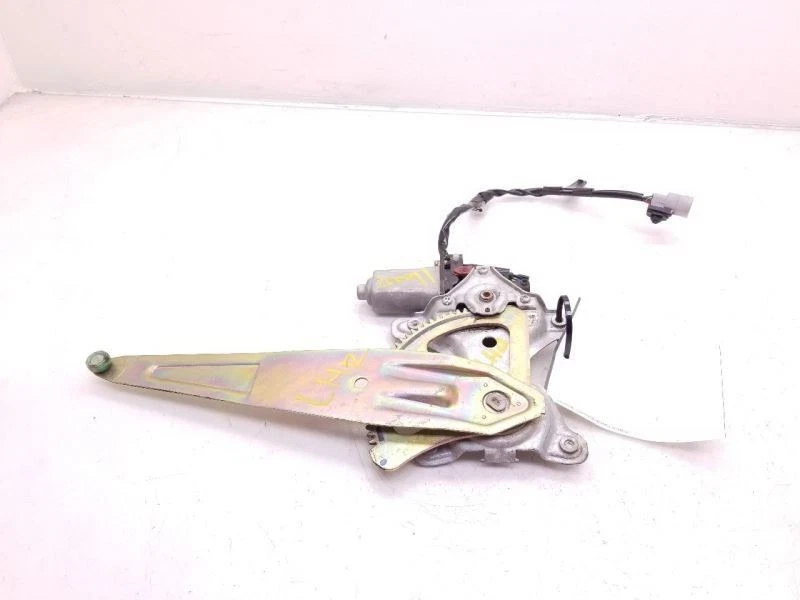 98-07 LEXUS LX470 DRIVER SIDE REAR WINDOW REGULATOR  - Image 4 of 4