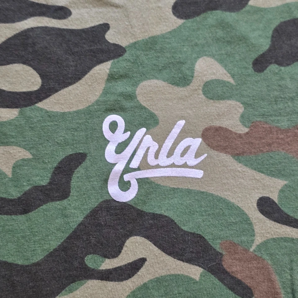 Top Young Recklass Mujer Talla Mediana Verde Camuflaje Bordado Rosas YRLA Informal Foto 3 de 4