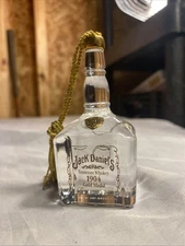Jack Daniels Ltd 1904 Gold Metal Commemorative Crystal Whiskey Bottle Ornament