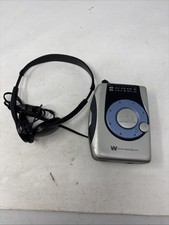 White-Westinghouse WCS-12330 AM/FM Stereo Radio Cassette Walkman Works. Read