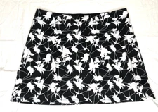 Tranquility Women's Skort 14" length Size Med Preowned Black and White Design