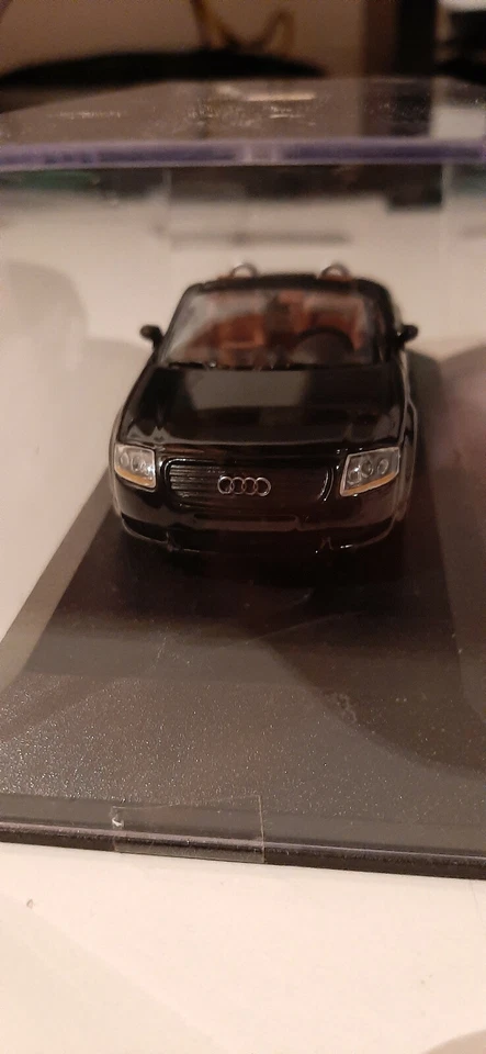 Audi TT roadster spider cabrio 1/43 Minichamps - Immagine 2 di 4