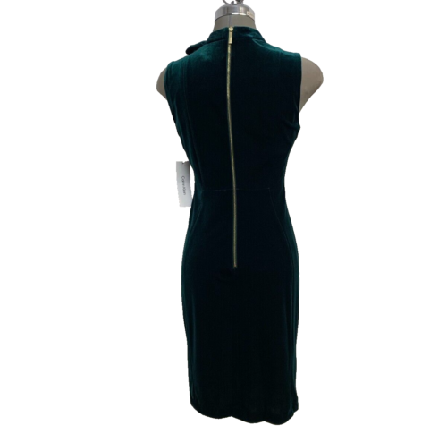 Nuevo Vestido Vaina Calvin Klein Elegante Terciopelo Verde Oscuro Cuello Corbata Talla 4 Ajuste Fácil - Imagen 5 de 7