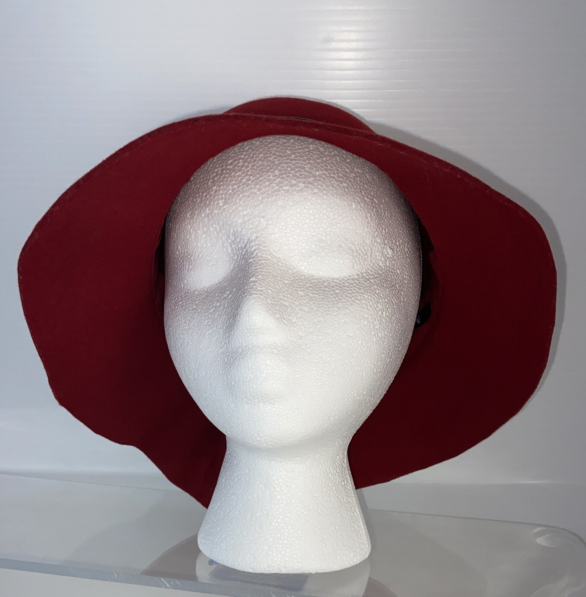 MEMAR Italy Red W/ Black Accent One Size Womens 100% Wool  display picture 2