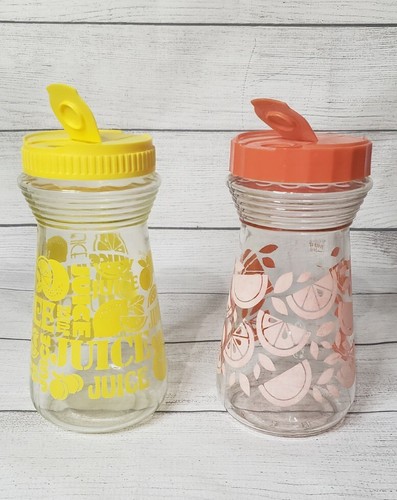Vintage Lemon/Orange Juice Pitchers Set of 2 Glass Carafe Flip Top Movie Prop - Picture 5 of 7