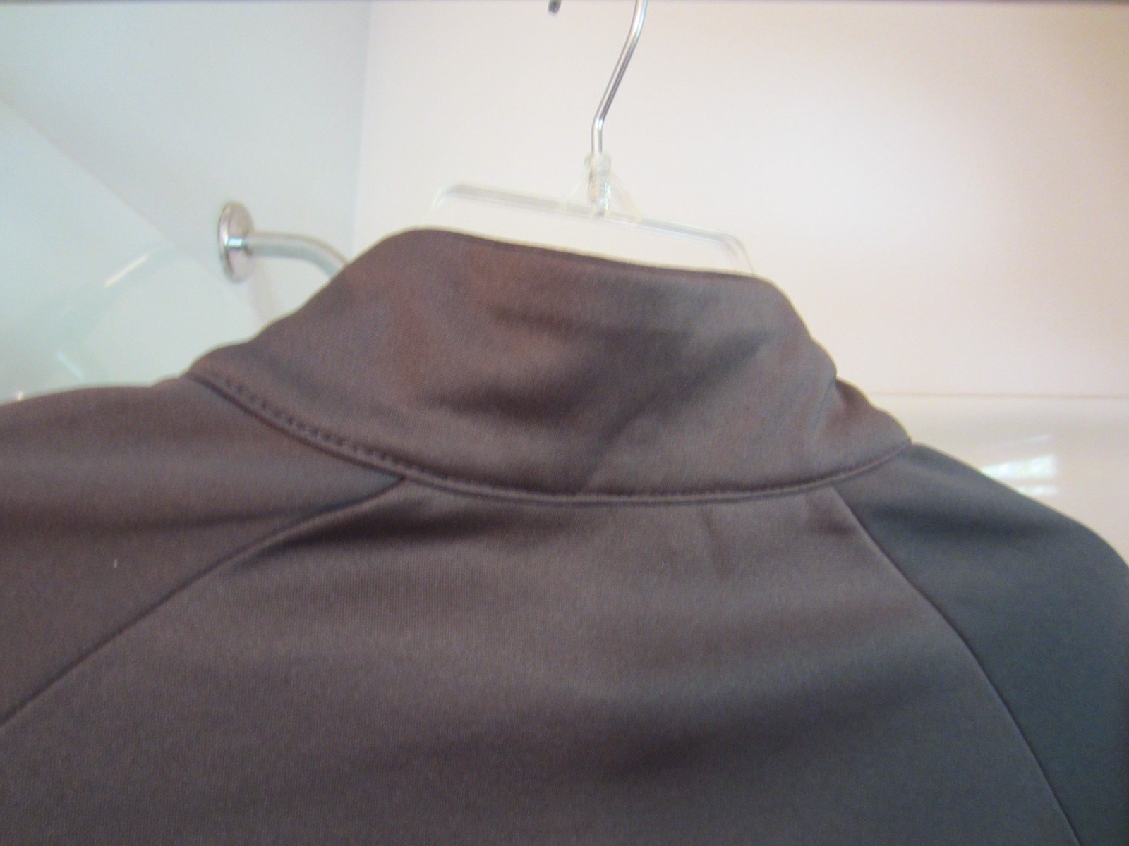 NWOT women's long sleeve active wear top Tri-Mountain Performance Size M gray