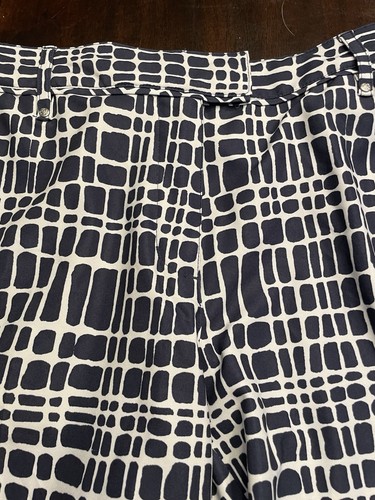 Pantaloncini da golf Lady Hagen taglia 6 ciottoli blu navy bianco serie giardino inglese - Foto 2 di 4