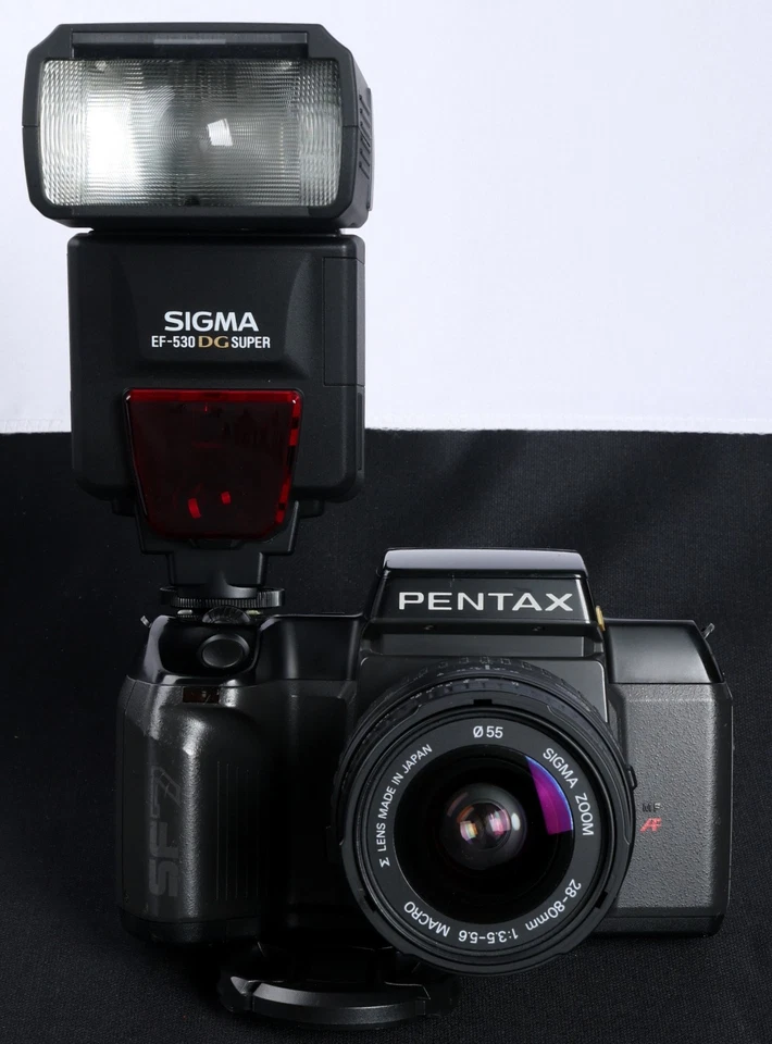 Pentax SF7 QD 35mm Film AF SLR + Sigma AF 28-80mm Asph Lens & EF-530DG Super Kit - Image 4 of 4