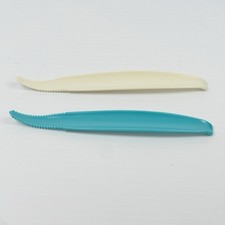 2 x Tupperware Lettuce Grapefruit Corers Citrus Core Cutters Serrated New