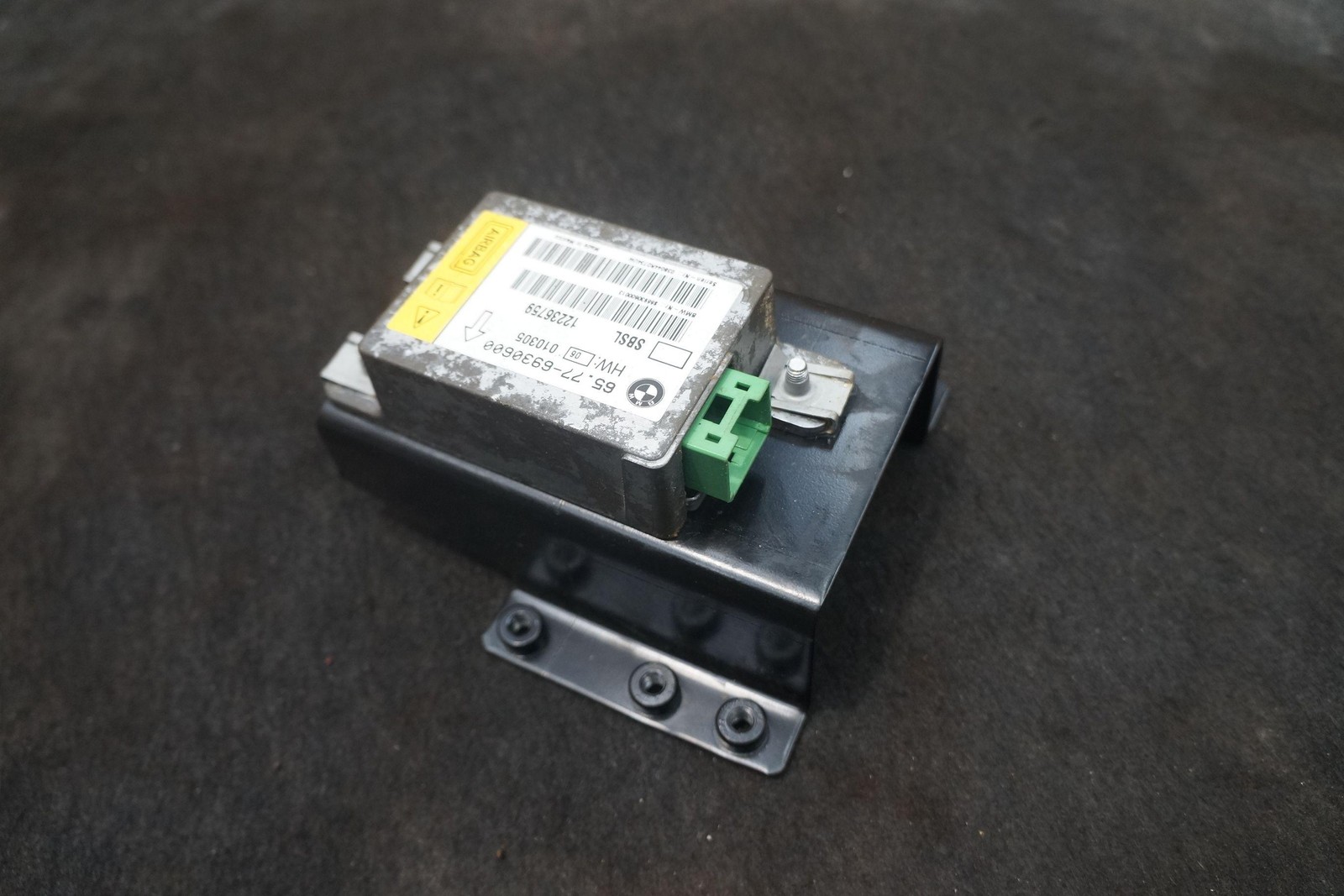 Left Airbag Restraint Control Module Sensor 65776930600 Rolls Royce Phantom 2004