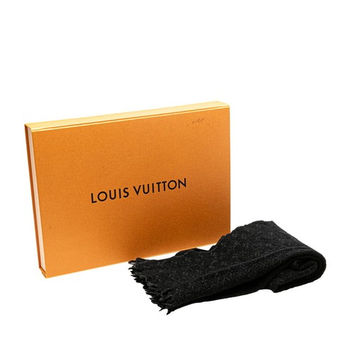 LOUIS VUITTON Escharp Monogram Classic Scarf M70520 mens 【Used】 - Picture 5 of 5