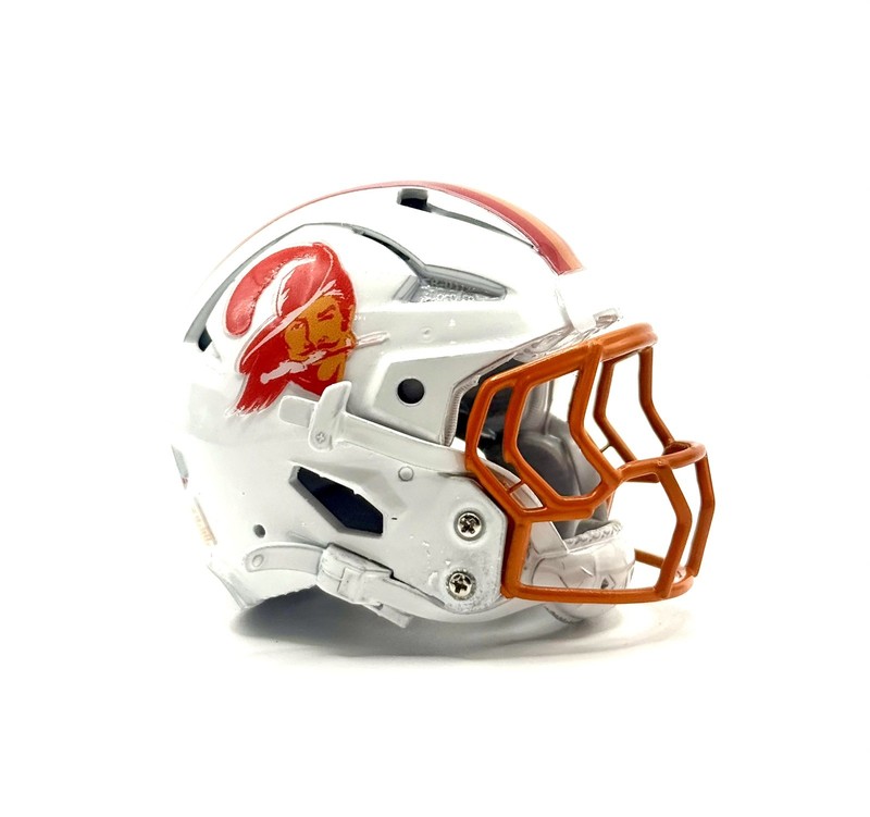 Custom Tampa Bay Buccaneers retro Pocket Pro Helmet Riddell 3d printed