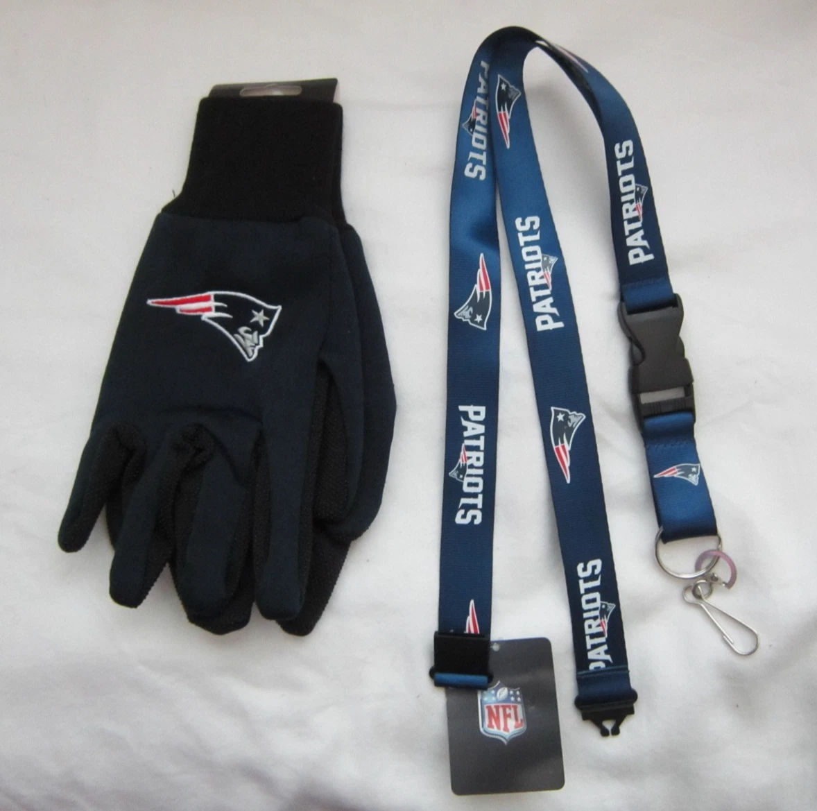 Patriots Blue/Black Logo Utility Gloves+Patriots Blue ID Holder Lanyard-New!ve2