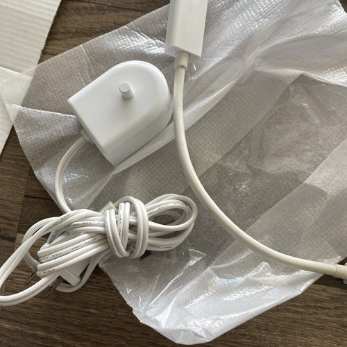 Sharper Image PLATEPOWER USB Wall Plate Charger TSI-609 /c - Picture 4 of 8