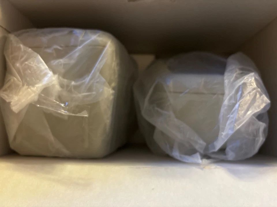 LABTEC CS600 (2) SPEAKERS NEW IN BOX - Image 4 of 4