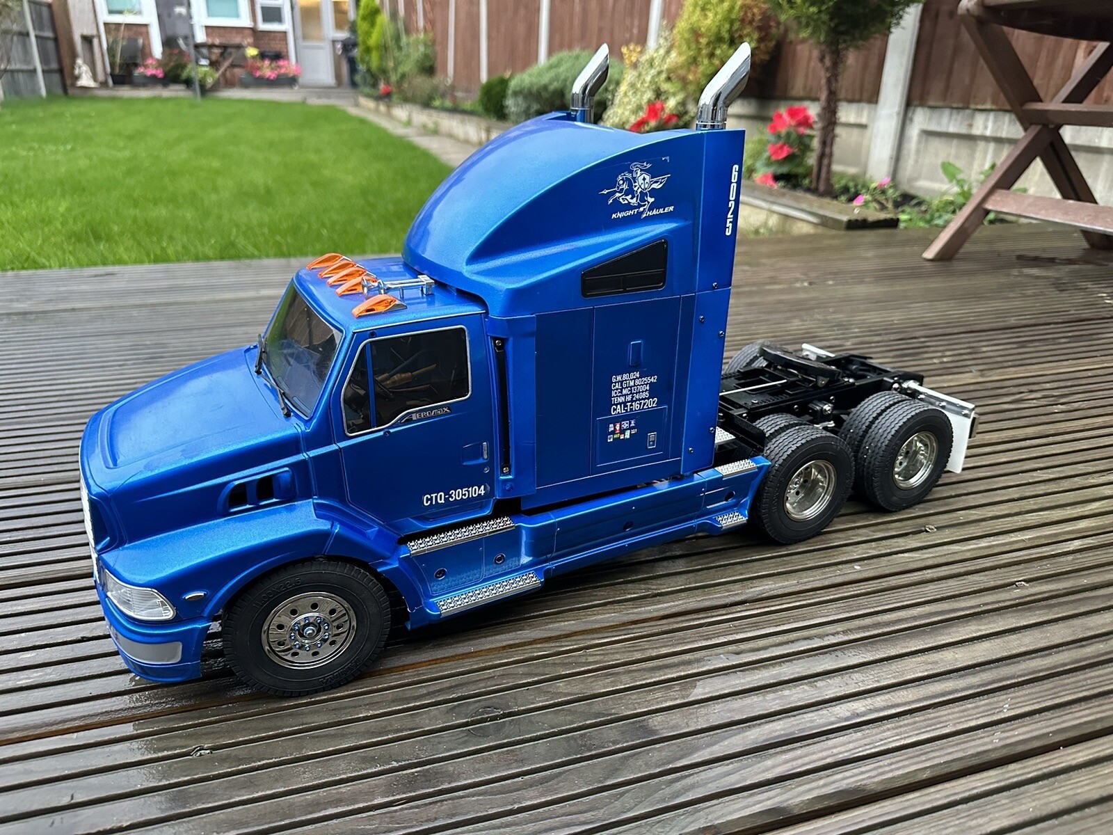 Tamiya Ford Aeromax Truck 1/14 Hauler Tractor Carson LED - Picture 8 of 12