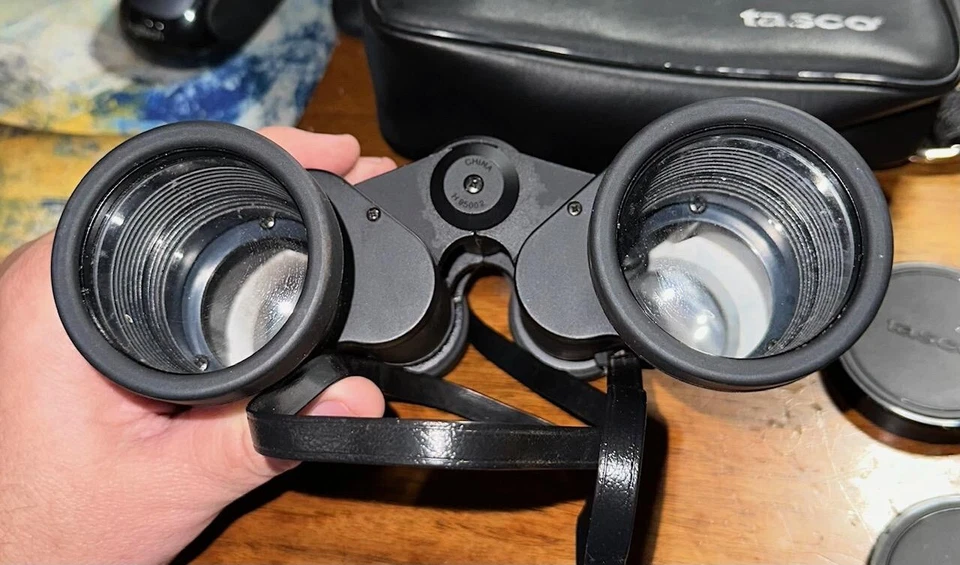 Tasco Wide Angle and Rubber 2023BRZ 10x50 MM Binoculars w/Bag - Image 3 of 4