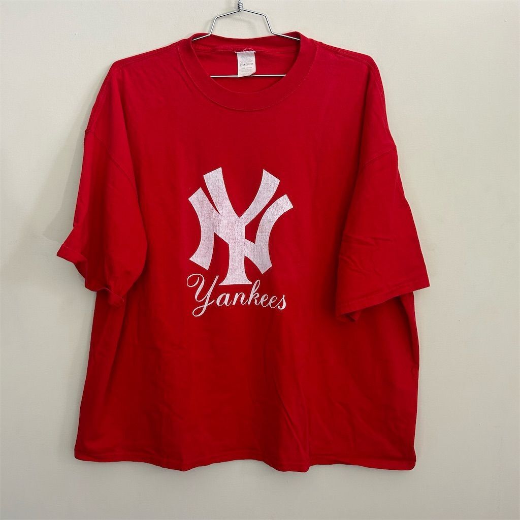 Vintage New York Yankees 3XL Red Oversized Logo Graphic T-Shirt Short Sleeve