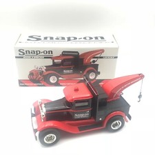 Snap-On Vintage Model A Wrecker Locking Coin bank 1:25 Scale New in Box SSX 2043