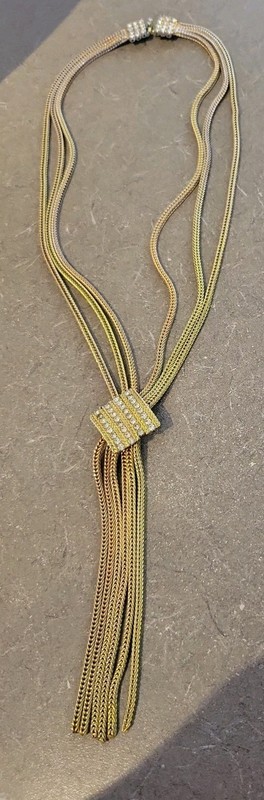 Hobe` Necklace
