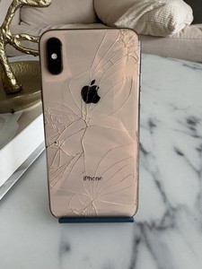 iPhone XS 64GB Gold – Funktioniert, mit Defekt (Rückseite)