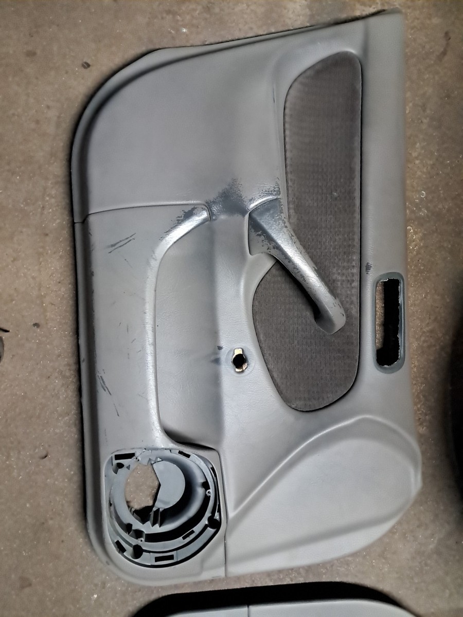 s-l1200.jpg s-l1200.jpg