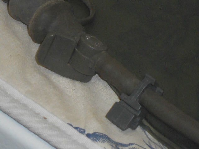 100 Oz. Hydramax Brand Water Hydration Bladder & Tube