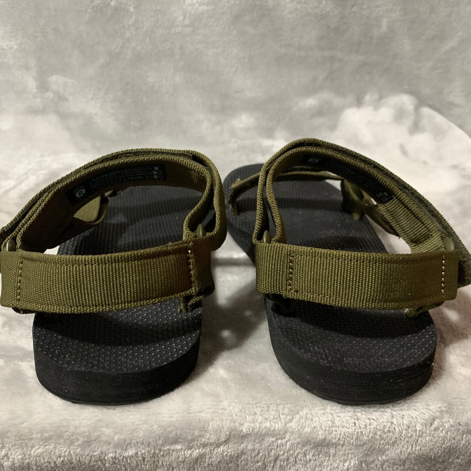 Teva Sandals Men's Original Universal Olive Green Size 10 Adjustable Straps