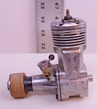 McCOY 29 GAS ENGINE WITH NEEDLE FOR AIRPLANE OR TETHER CAR