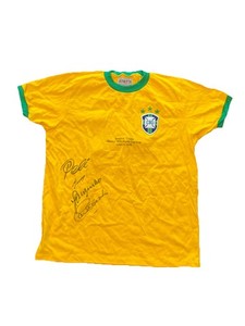 Pele ( Brasil / Brazil ) signed 10x8 photo Image A RACC ACG CERT AG00092