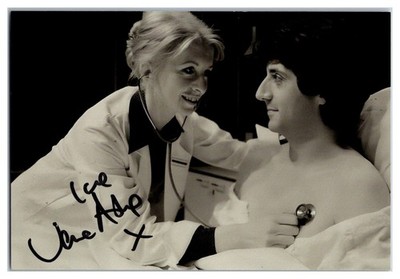 Jane Asher Whose Life is it Anyway? Actress Hand Signed 4x6 Photo TC46-9346