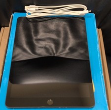 Apple iPad 7th Gen Tablet 32GB Space Gray Cellular A2200 Lightning Wi-Fi