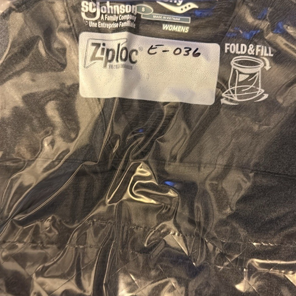 Saucony Women's Overlook Long Sleeve Athletic Running Shirt Thumb Hole Small EUC thumbnail 8