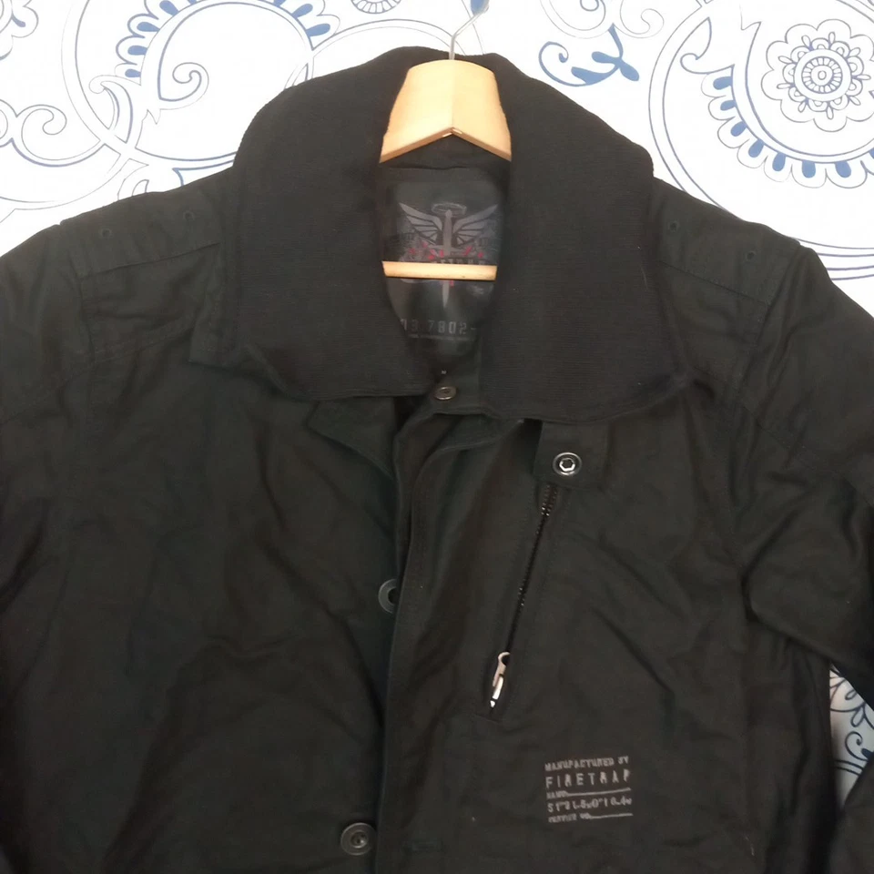 FIRETRAP BLACK COAT DARK CAPPOTTO UNDERGROUND TURF FCAW08 TG M DOPPIA CHIUSURA  - Imagen 2 de 4
