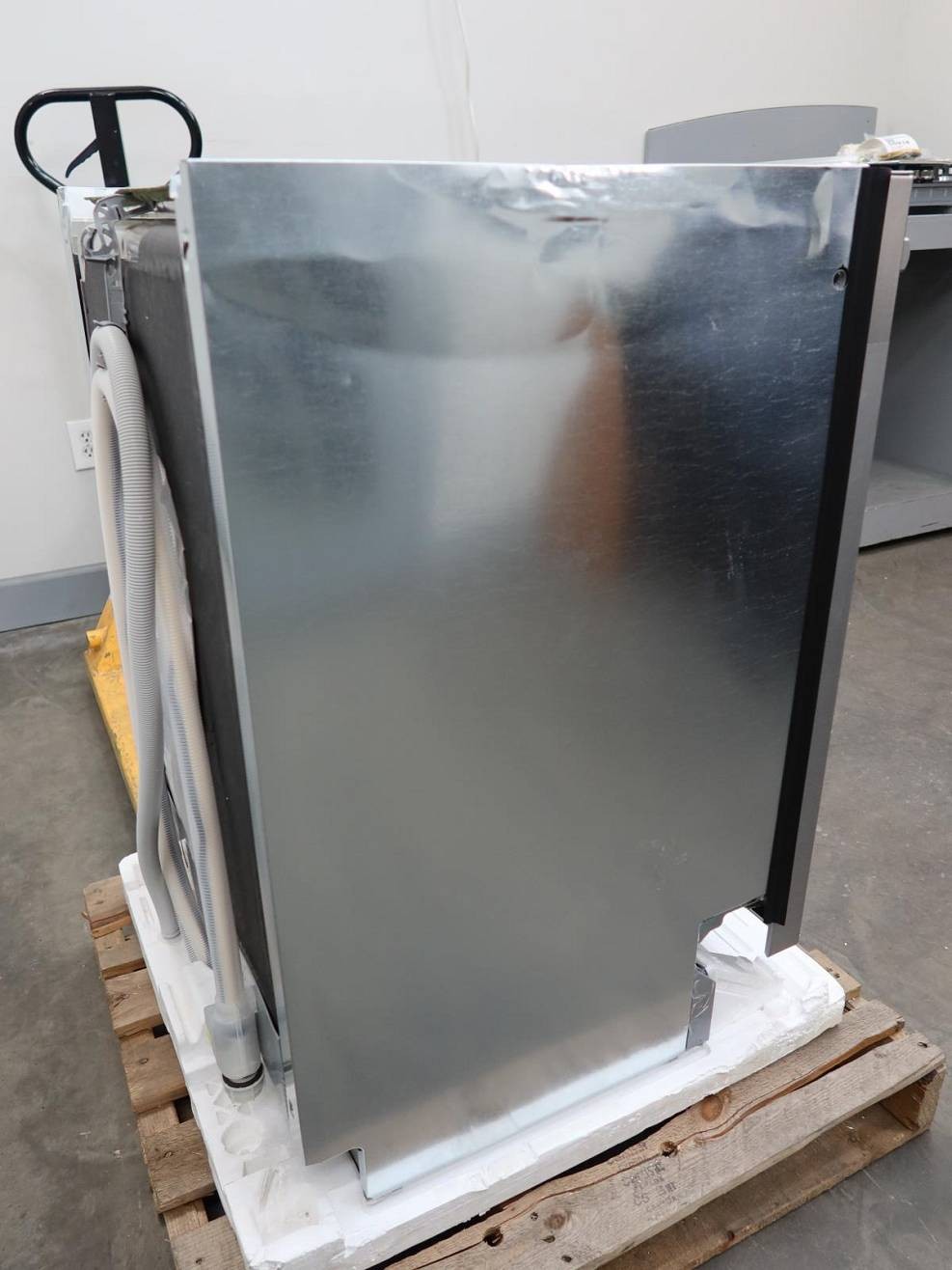 Bosch 24" Smart Fully Integrated Stainless 800 Series Dishwasher SHX78B75UC