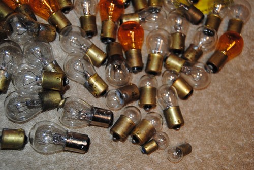 Big Lot of 48 Vintage Automotive Light Bulbs Auto Car 1141 1157 1156 1195 1895 - Picture 4 of 4
