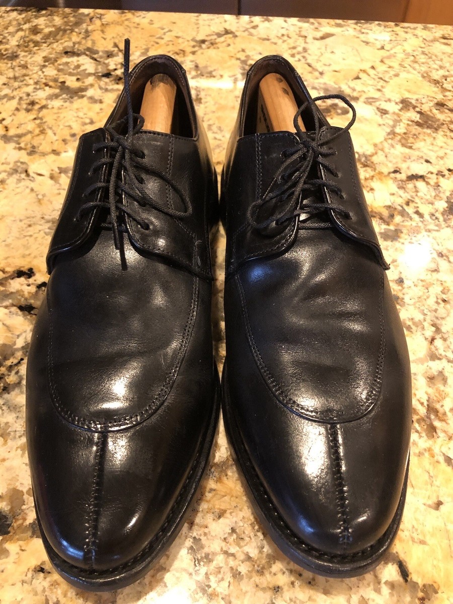 Allen Edmonds Men display picture 2