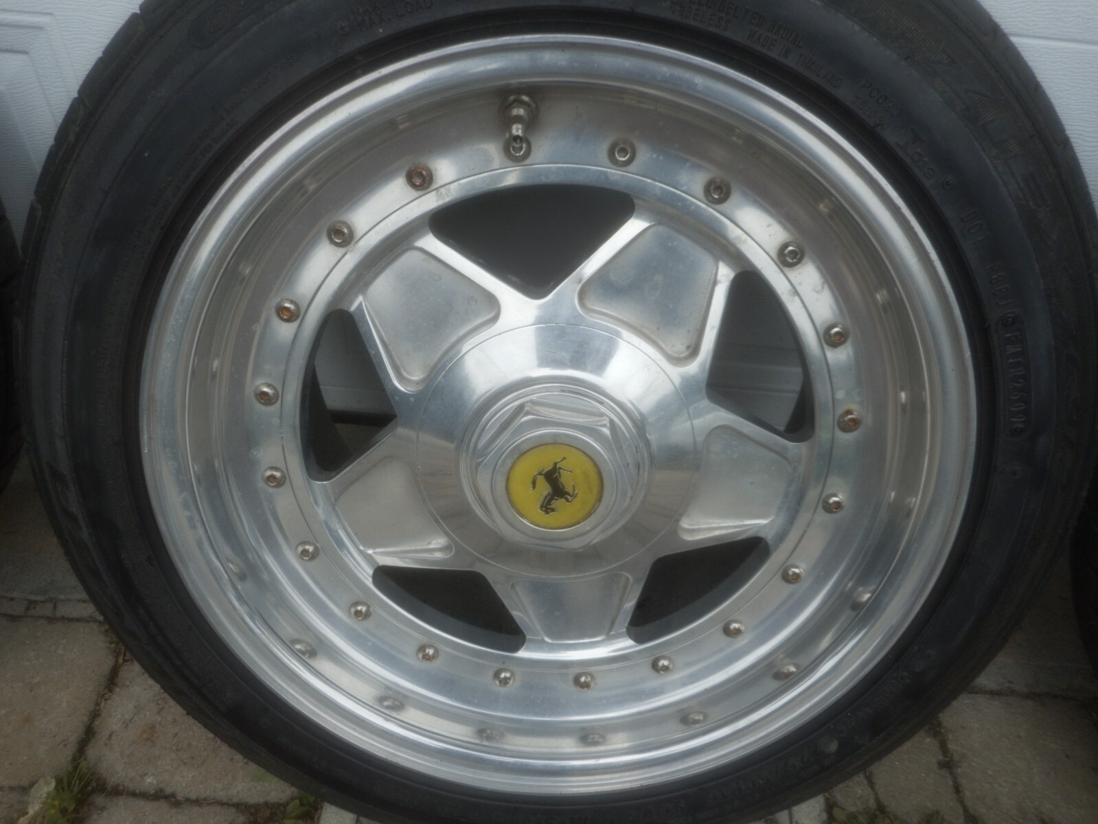 Ferrari Testarossa wheels