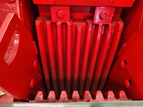 Jaw crusher PE150x250 coarse, medium and fine crushing jaw broken marble crushin - Picture 4 of 6