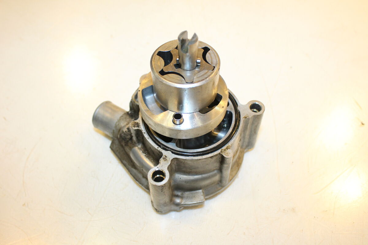 2023 Kawasaki ZX6R ZX636 Ninja Engine Water Oil Pump 16160 2023 Kawasaki ZX6R ZX636 Ninja Engine Water Oil Pump 16160