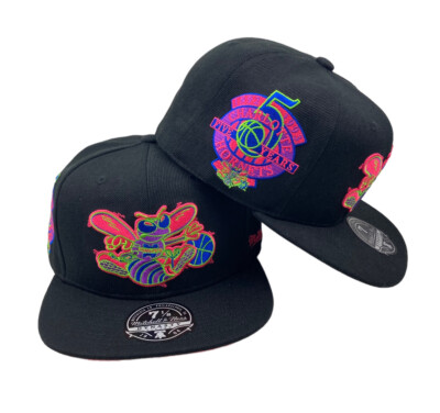 Charlotte Hornets Color Bomb Fitted HWC NBA Mitchell & Ness black hat cap