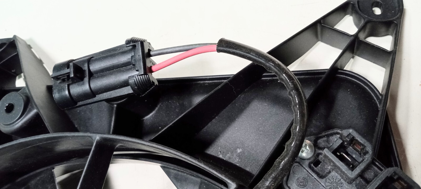 Ferrari 458 Engine Radiator Cooling Fan Blade_Shroud_Motor_Sensor_260594_263253