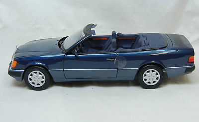 Norev 1:18 Mercedes-Benz 300 CE-24 Convertible  A124  1991-1993  Pearl Grey B66040685