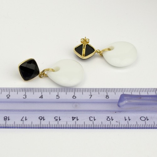 Pendientes de Oro Amarillo 18KT Con Ónix Facetado Y Ágata Blanca Oght - Imagen 3 de 3