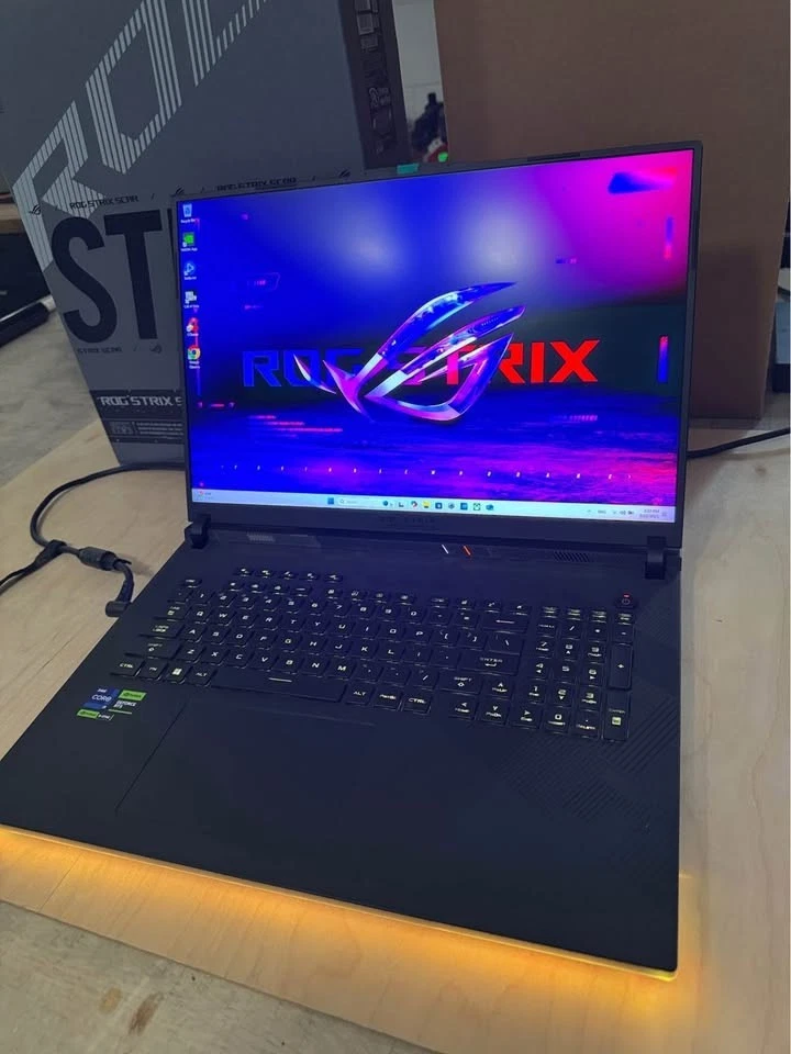 ROG STRIX SCAR 18–i9-14900HX— NVIDIA GeForce RTX 4090 GPU—DDR5 64GB— 2T SSD - Image 2 of 4