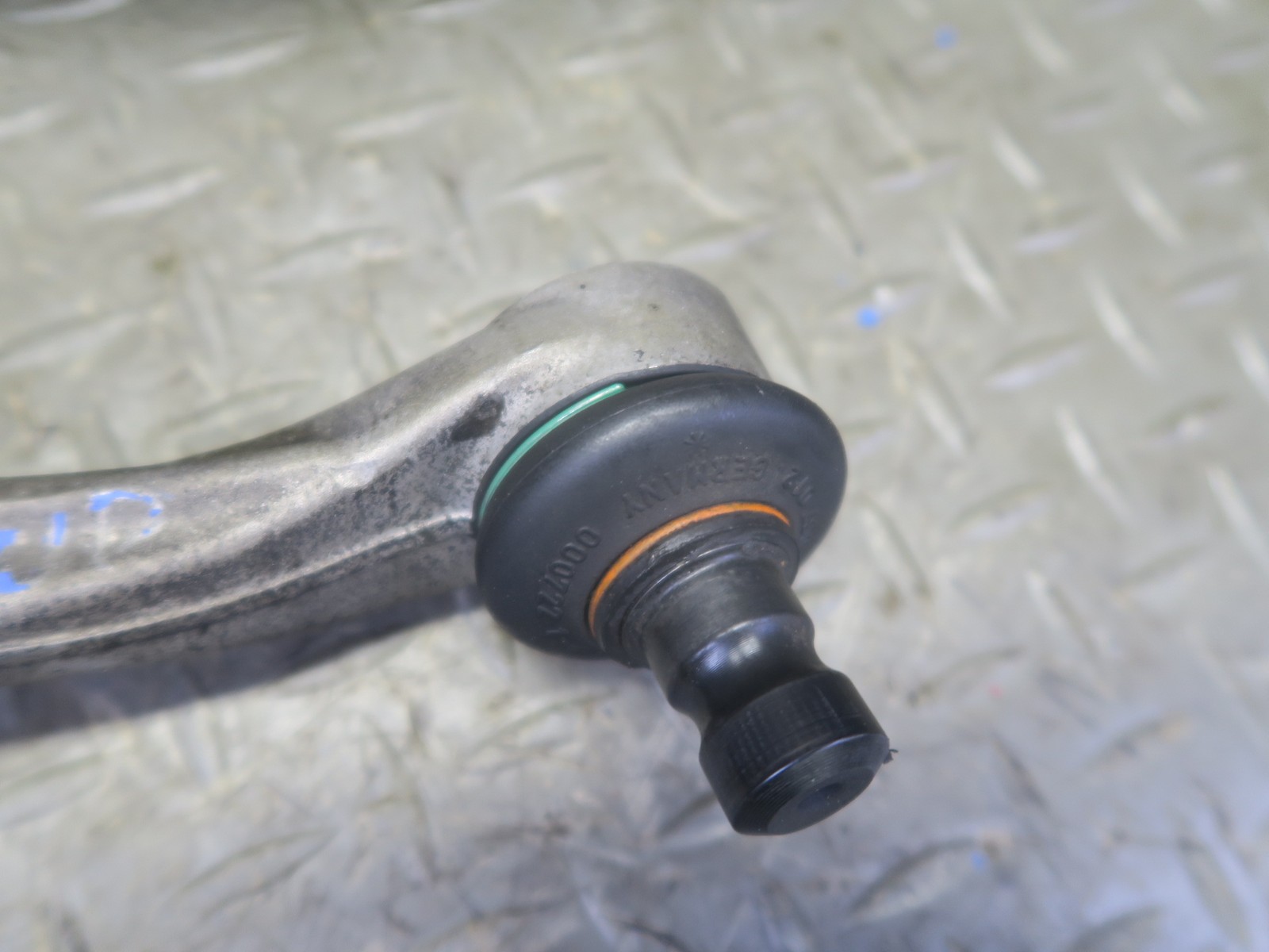 2006-2012 BENTLEY CONTINENTAL FLYING SPUR FRONT RIGHT UPPER CONTROL ARM SET OF 2