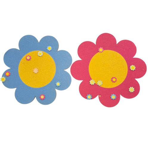 Vintage Flower Power Cork Board Memo Notes Wall Hanging Groovy With Flower Pins