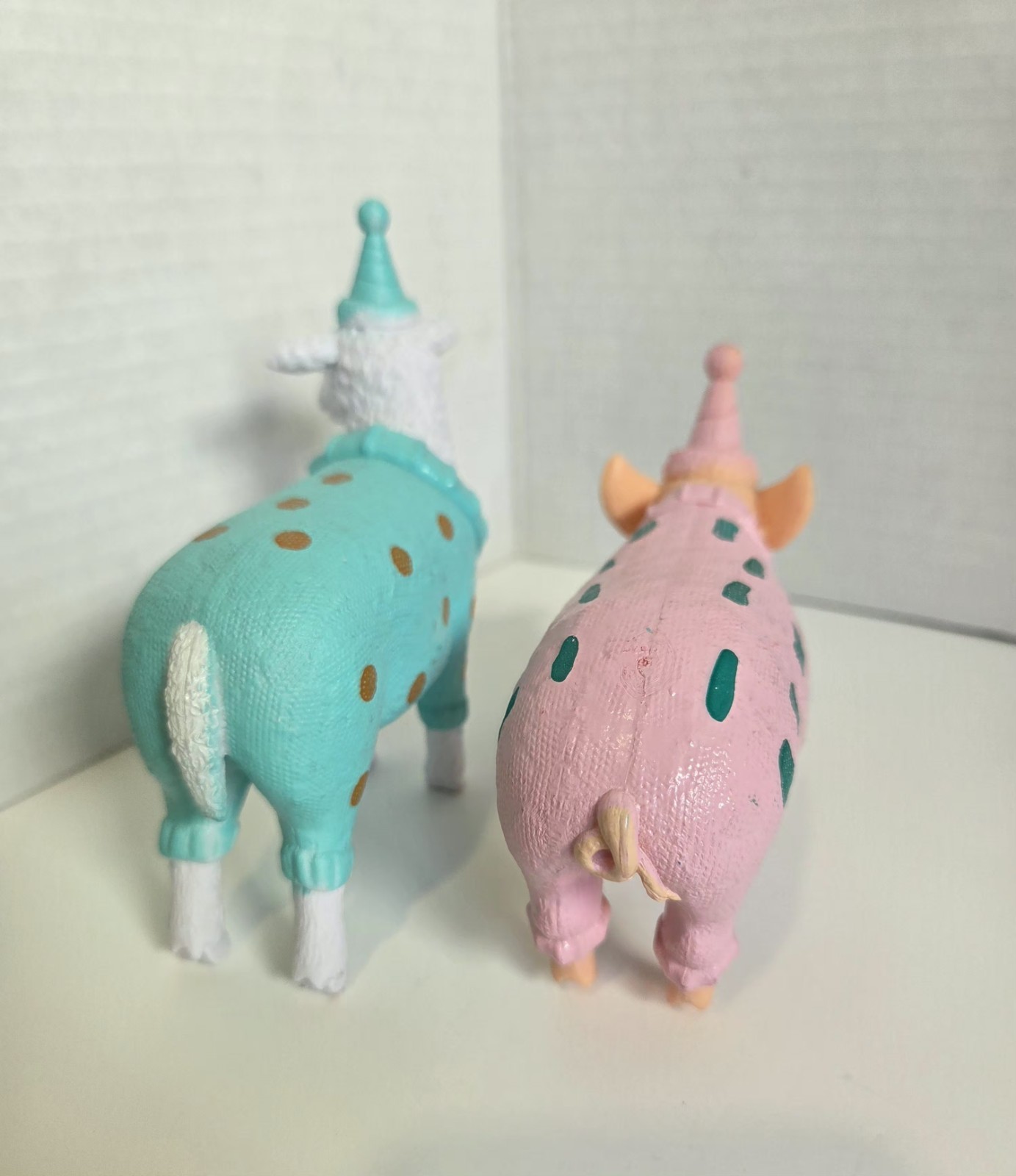 Ankyo Party Animals Set - The Party Pig & The Party Sheep - 5